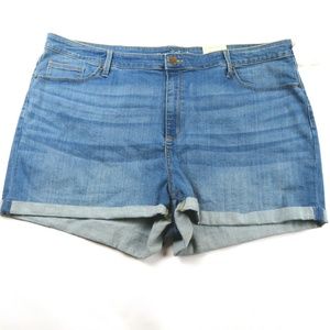 NWT- UNIVERSAL THREAD High Rise Midi Shorts